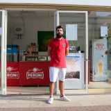 In quest�area verde i salesiani lo scorso 29 maggio hanno aperto il primo �social pub� della citt�: �Lupi & Agnelli�. Anche se pare che la convivenza tra i due �animali� non sia per niente facile. �Bisogna stare sempre a litigare con ragazzi incivili che lasciano bottiglie a terra e introducono cani senza guinzaglio�, si lamenta Alessandro De Bari, gestore del locale 
